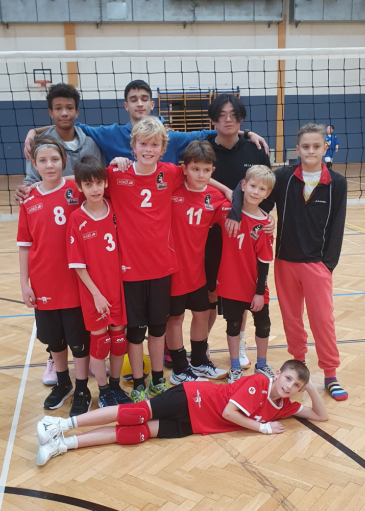 u13 letztes turnier.png-VOLLEYTEAM ROADRUNNERS | Volleyball in meiner Stadt!